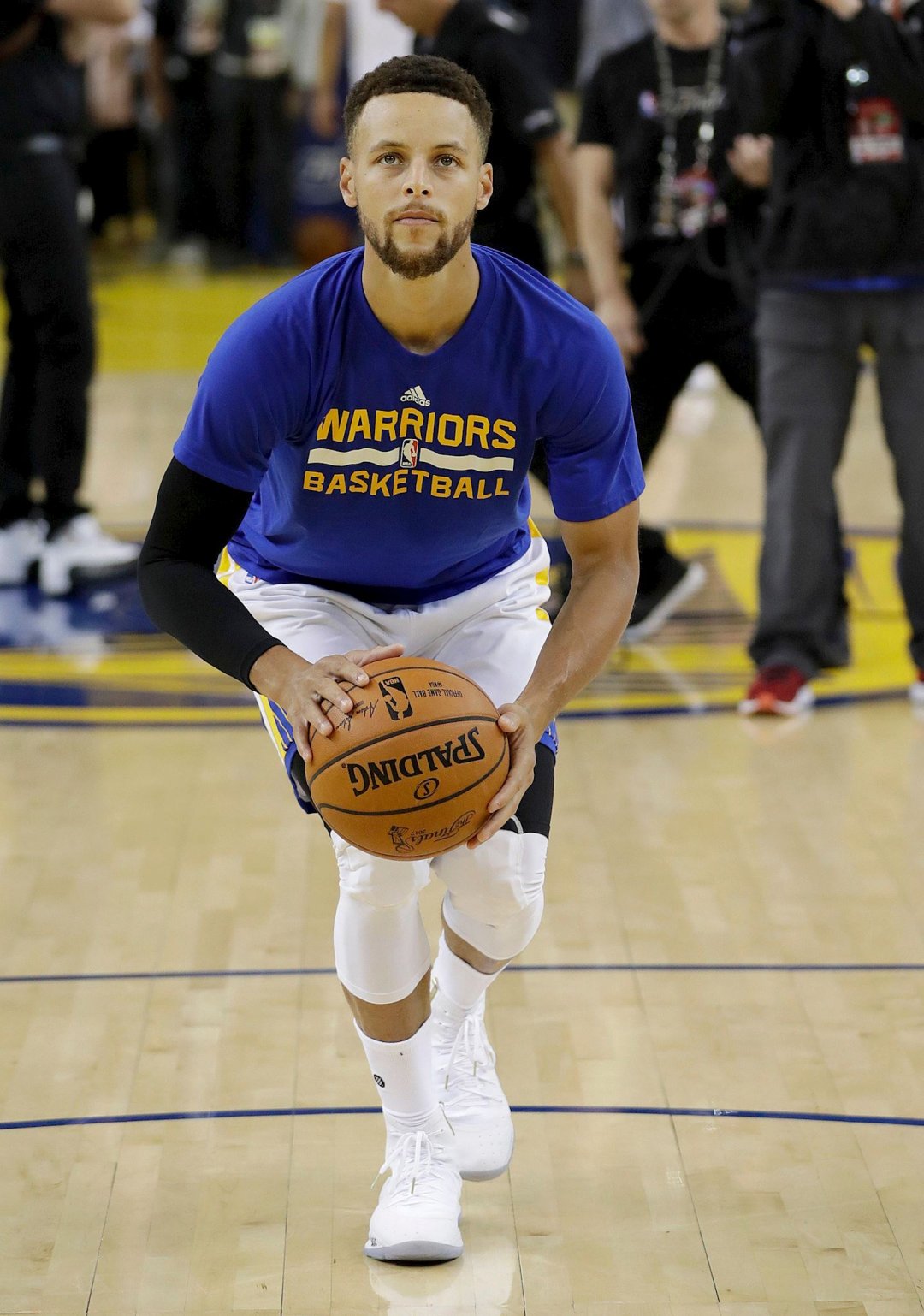 尽管面临挑 尽管面临挑