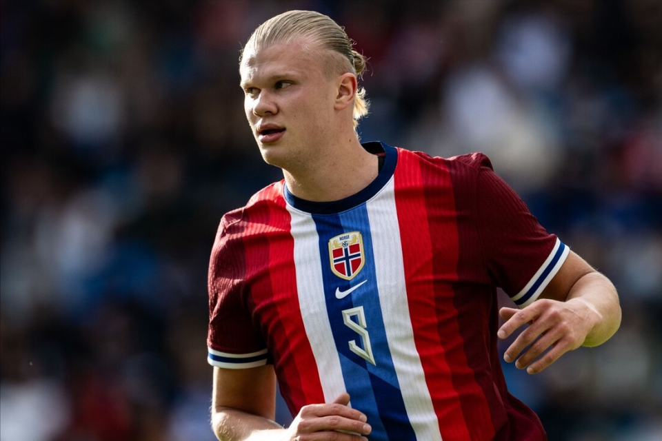 现两名球员 现两名球员